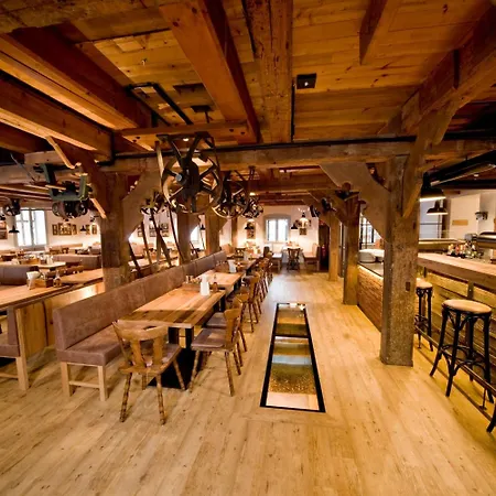 Hotel Kunstmühle 3*