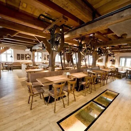 Hotel Kunstmühle 3*