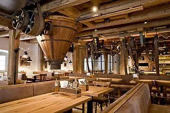 Kunstmuehle Hotel 3*